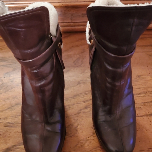 Boots - Picture 13 of 13